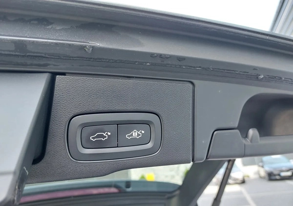 Volvo XC 60 cena 159000 przebieg: 65000, rok produkcji 2019 z Grudziądz małe 191